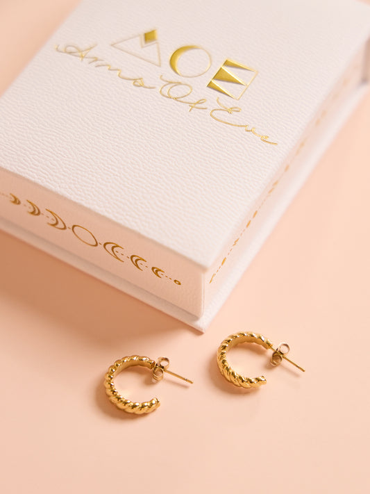 Arms of Eve Lulu Hoop Earrings in Gold