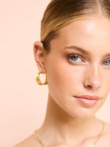 Reliquia Mendes Hoops in Gold