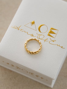 Arms of Eve Nahla Gold Ring