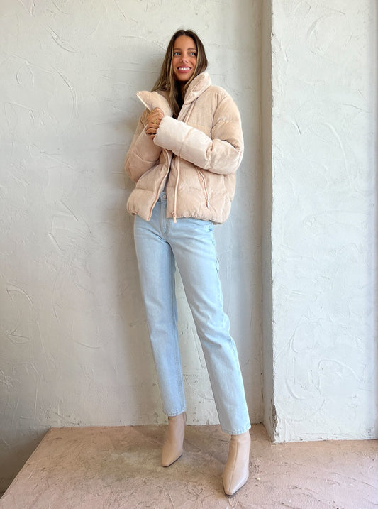 Jupiter Corduroy Puffer in Latte