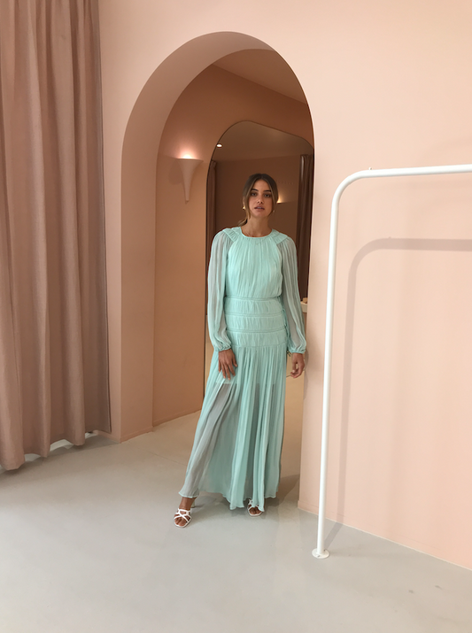 Thurley Delta Gown in Aquafoam