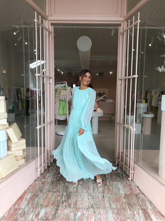 Thurley Delta Gown in Aquafoam